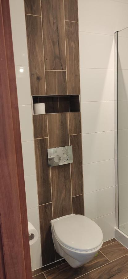 Hotel Przylesie Sierosław Eksteriør billede
