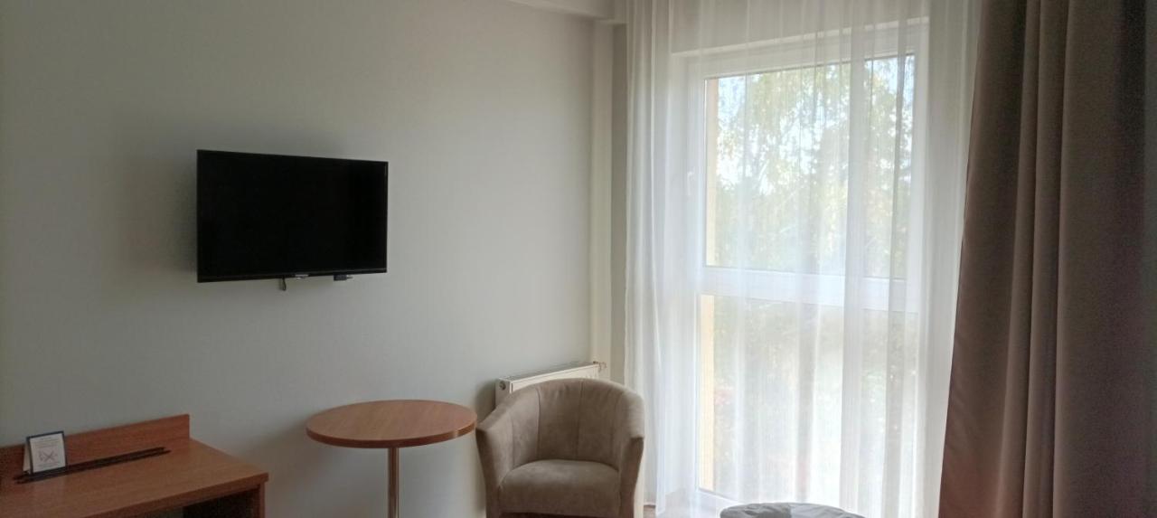 Hotel Przylesie Sierosław Eksteriør billede