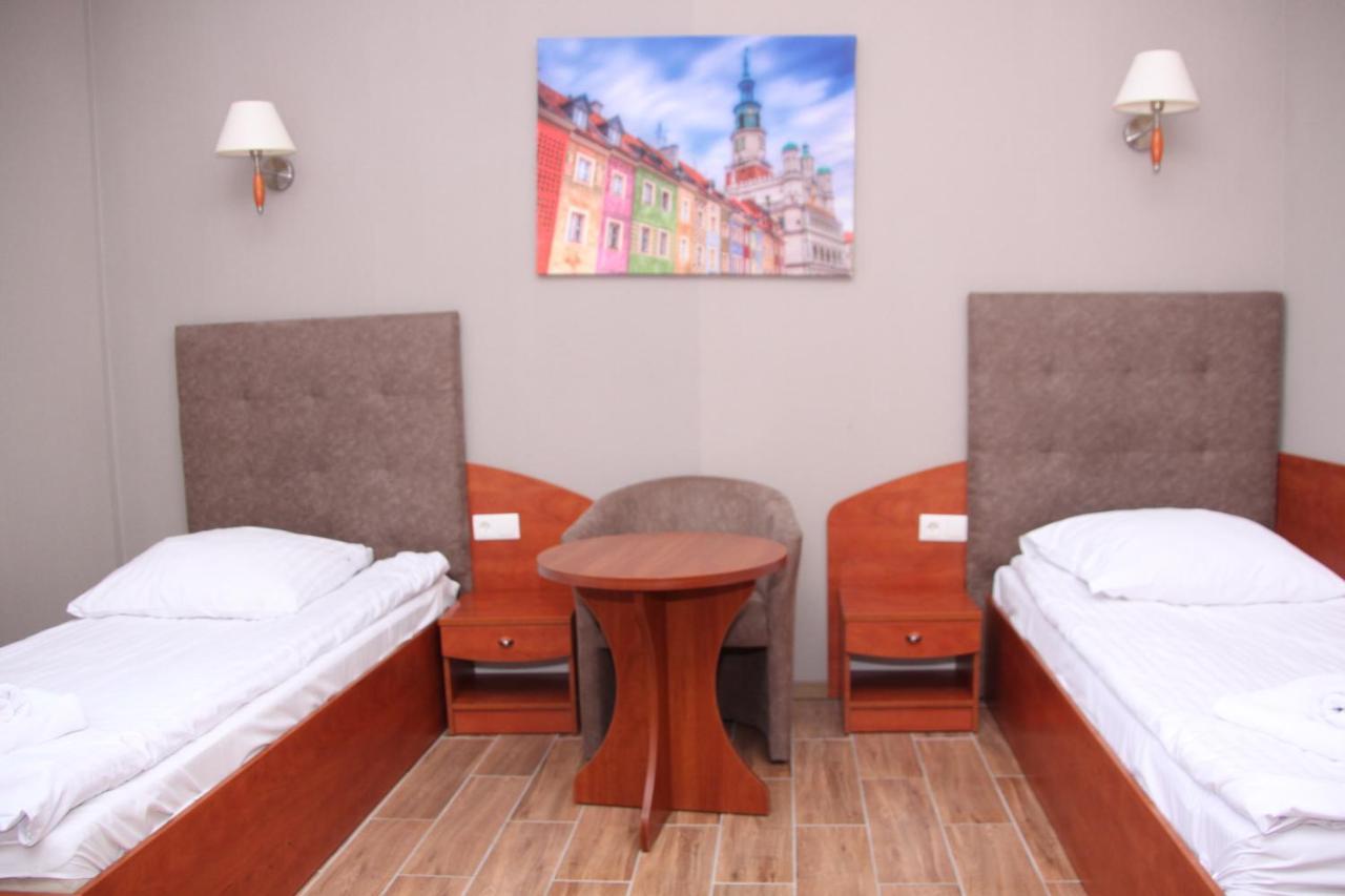 Hotel Przylesie Sierosław Eksteriør billede